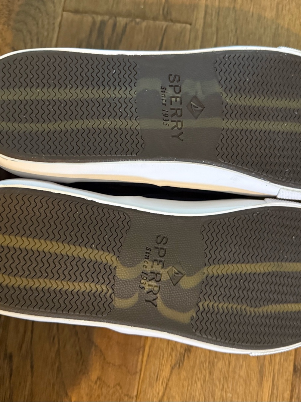 Sperry Navy Canvas Low-Top Sneakers with Lime Green Collar - Picture 3 of 3